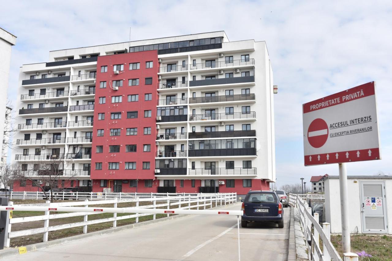 Mall Luxury VI Apartments Bacau Exterior photo